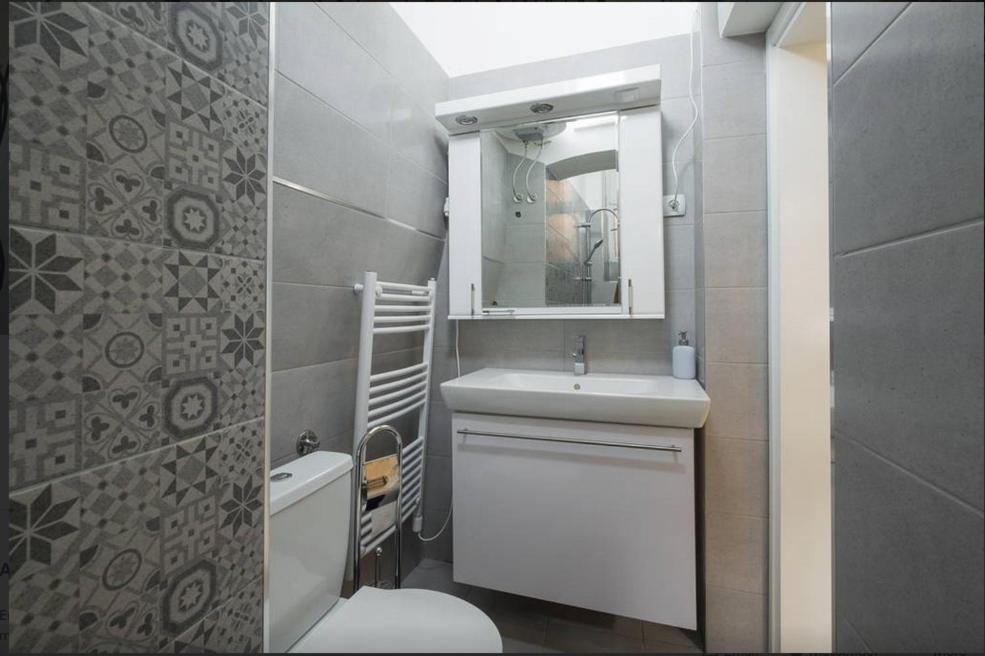 Central Charm Modern 2Br Apt-Free Parking Near بلغراد المظهر الخارجي الصورة